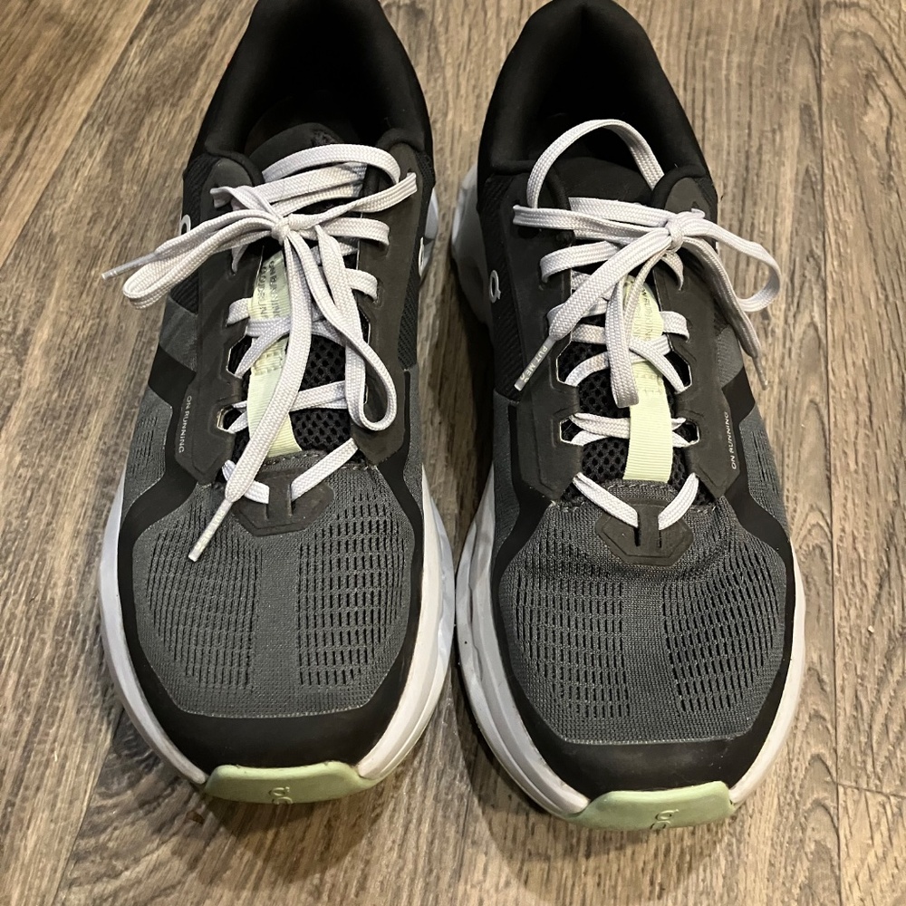 On Cloudrunner 2 - image 2